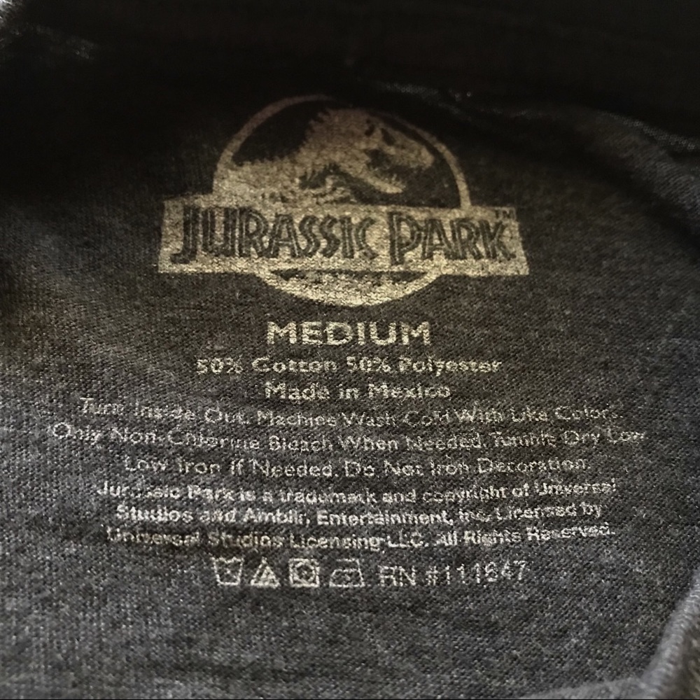 Jurassic Park Men’s T-Shirt Classic Logo Medium - Picture 4 of 5